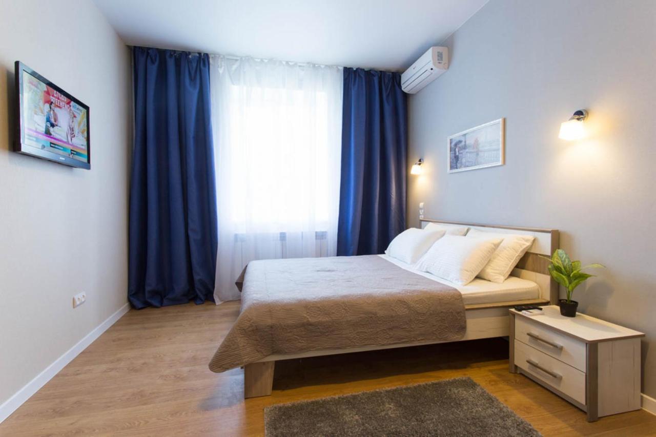 New Studio, Metro Yaroslava Mudroho And Universytet - Chernyshevska Str 95-3 Kharkov Ngoại thất bức ảnh